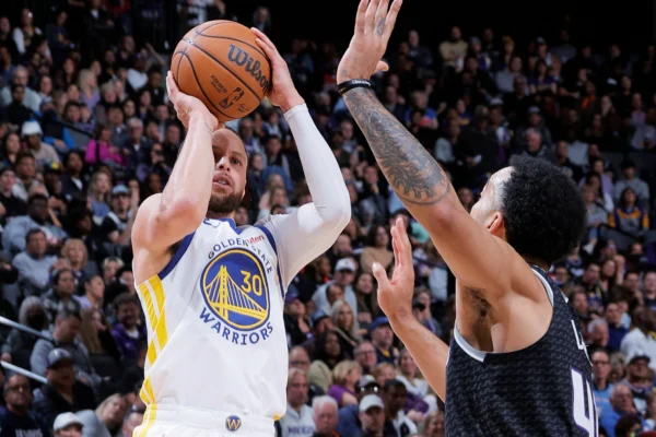 golden state warriors vs sacramento kings match player stats